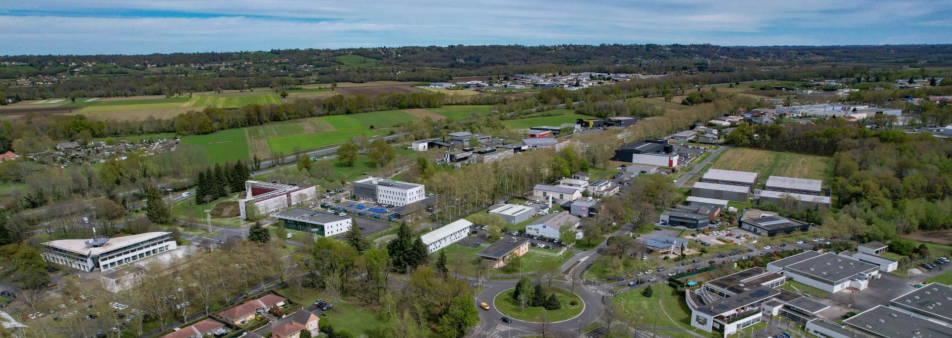Zone d'activité économique Pau Pyrénées vue drone