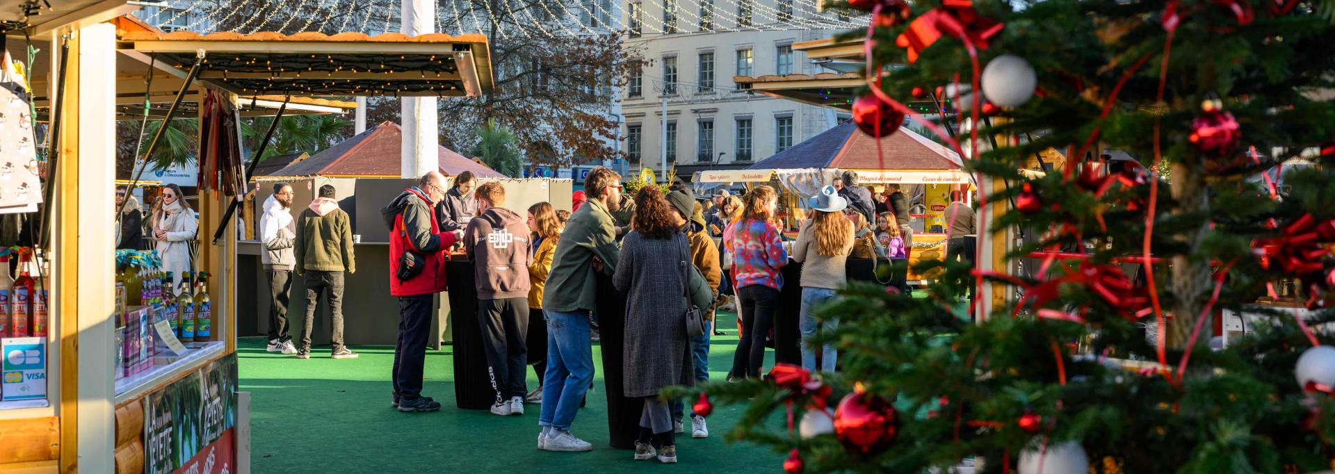 Le marché de Noël de la place Clemenceau