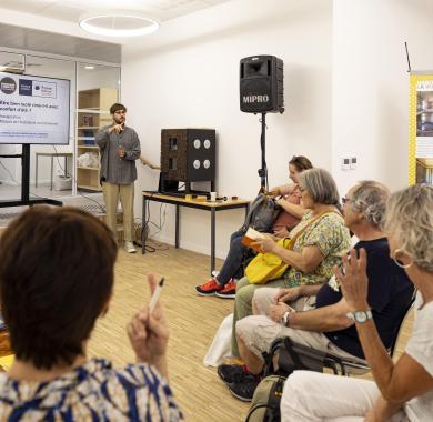 Un atelier à la maison de l'habitat et du patrimoine