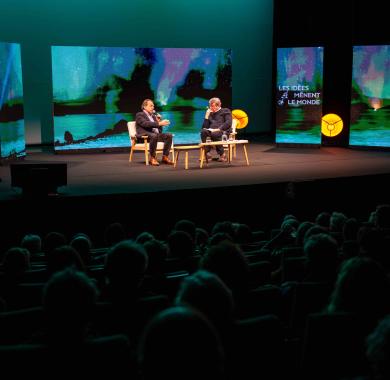 Conférence dans le cadre des idées mènent le monde