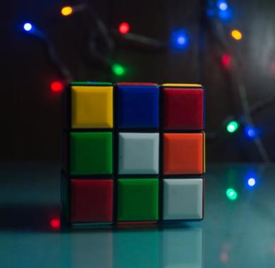 Rubik's cube : apprentissage, démonstration