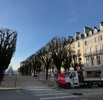 La restauration de la place Royale et de la rue Henri IV a débuté