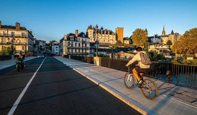 Le pont du XIV Juillet accessible à tous les usagers